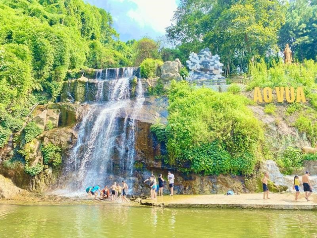 Vườn du lịch Ba Cống - Điểm du lịch miền Tây hấp dẫn với trái cây trĩu quả và không gian yên bình