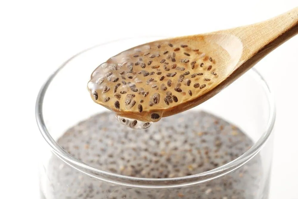 6 món giải nhiệt từ hạt chia – cách nấu hạt chia an toàn, giàu chất xơ và omega-3