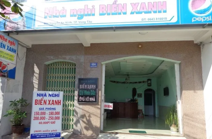 Phòng và mặt tiền nhà nghỉ Biển Xanh gần khu đường Lam Sơn Vũng Tàu