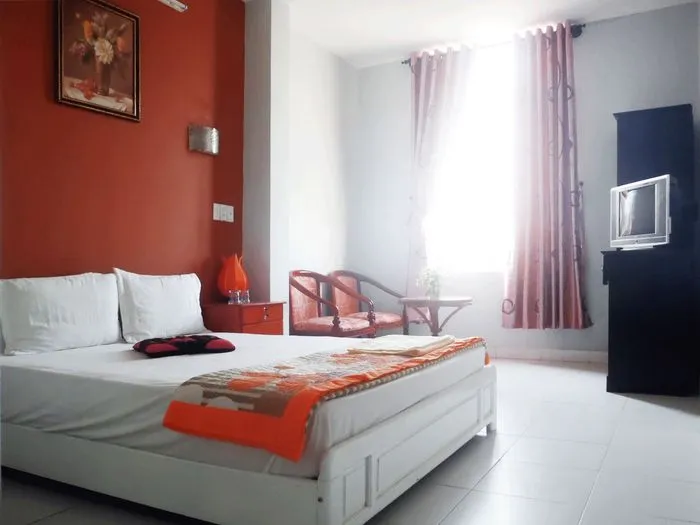 Không gian ấm cúng trong phòng tại Yến Anh, đầy đủ tiện nghi
