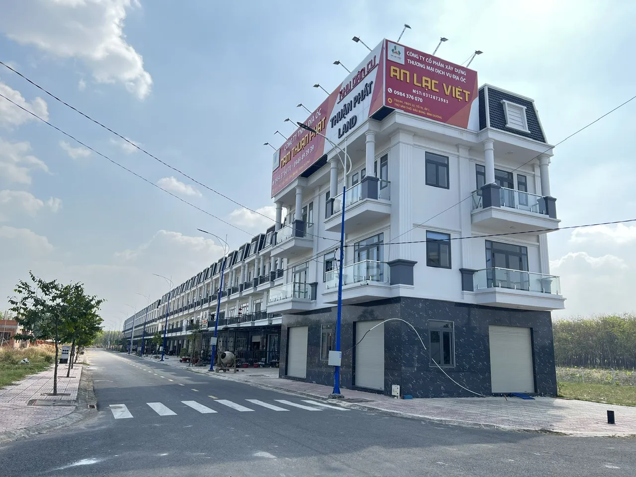 Nhịp sống công nghiệp tại Trừ Văn Thố – người lao động và nhà đầu tư