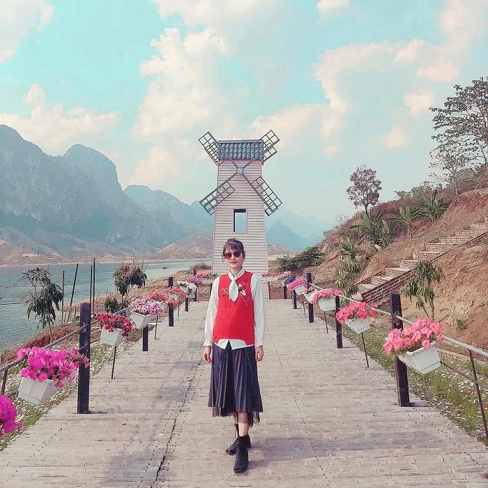 Đảo Trái Tim Quỳnh Nhai giữa lòng hồ, không khí trong lành, trải nghiệm dã ngoại