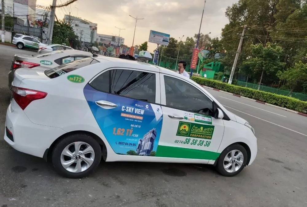 Xe taxi tại Cần Thơ phục vụ du khách di chuyển giữa các điểm tham quan trung tâm