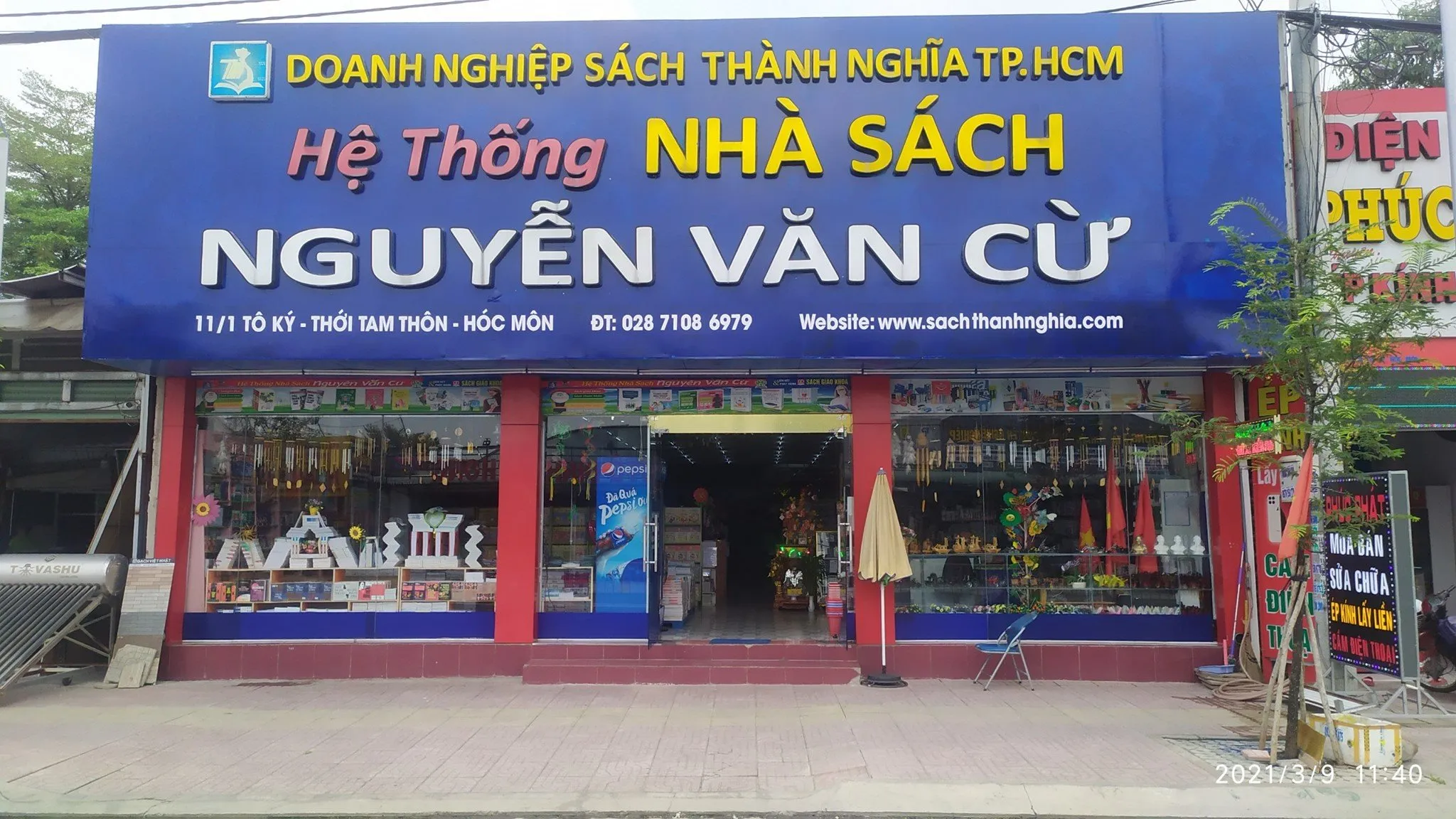Không gian nhà sách Nguyễn Văn Cừ Cao Lãnh trưng bày sách mới