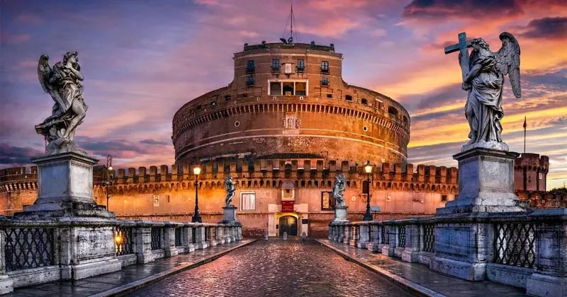 Lâu đài Thiên thần Castel Sant’Angelo bên sông Tiber – mốc địa lý của Rome