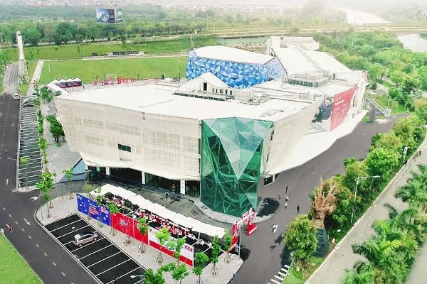 Đại học Anh Quốc BUV tại Ecopark, môi trường giáo dục quốc tế