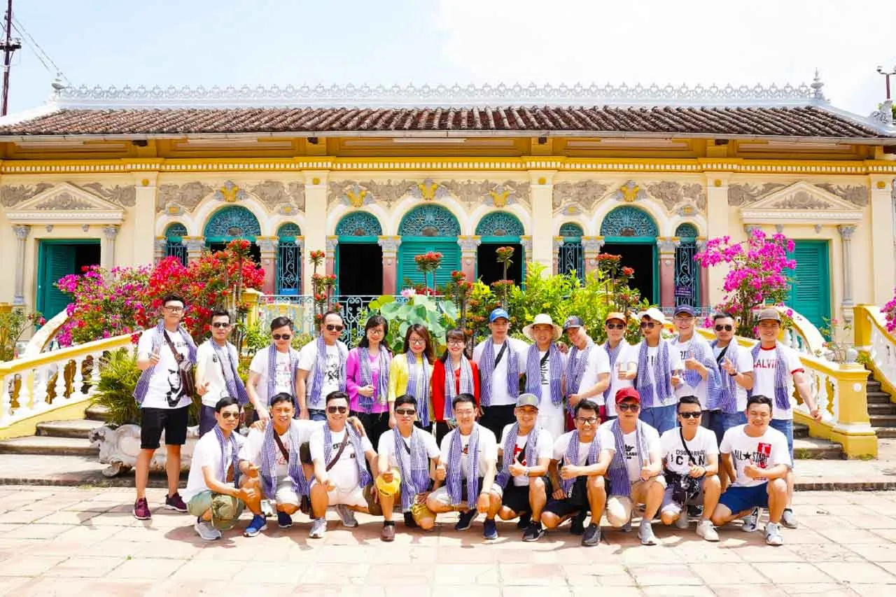 Vé tham quan Nhà cổ Bình Thủy và khuôn viên đón khách