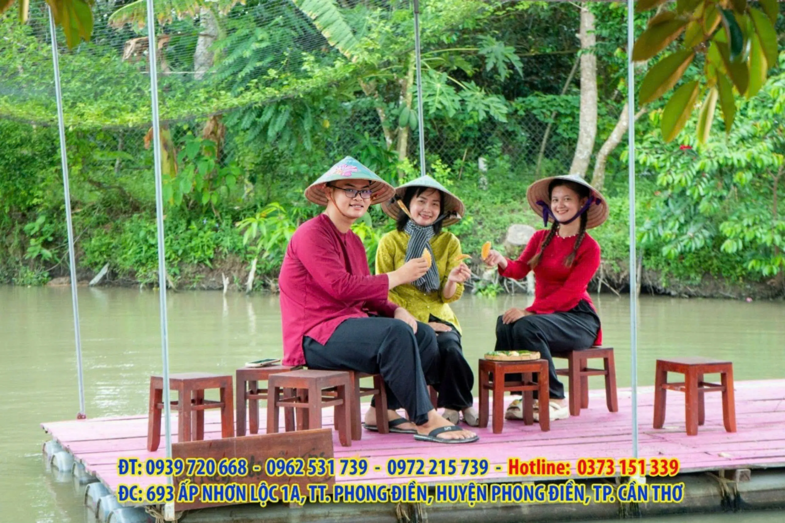 Toàn cảnh vườn sinh thái Tuấn Tường với mương vườn xanh mát tại Phong Điền Cần Thơ