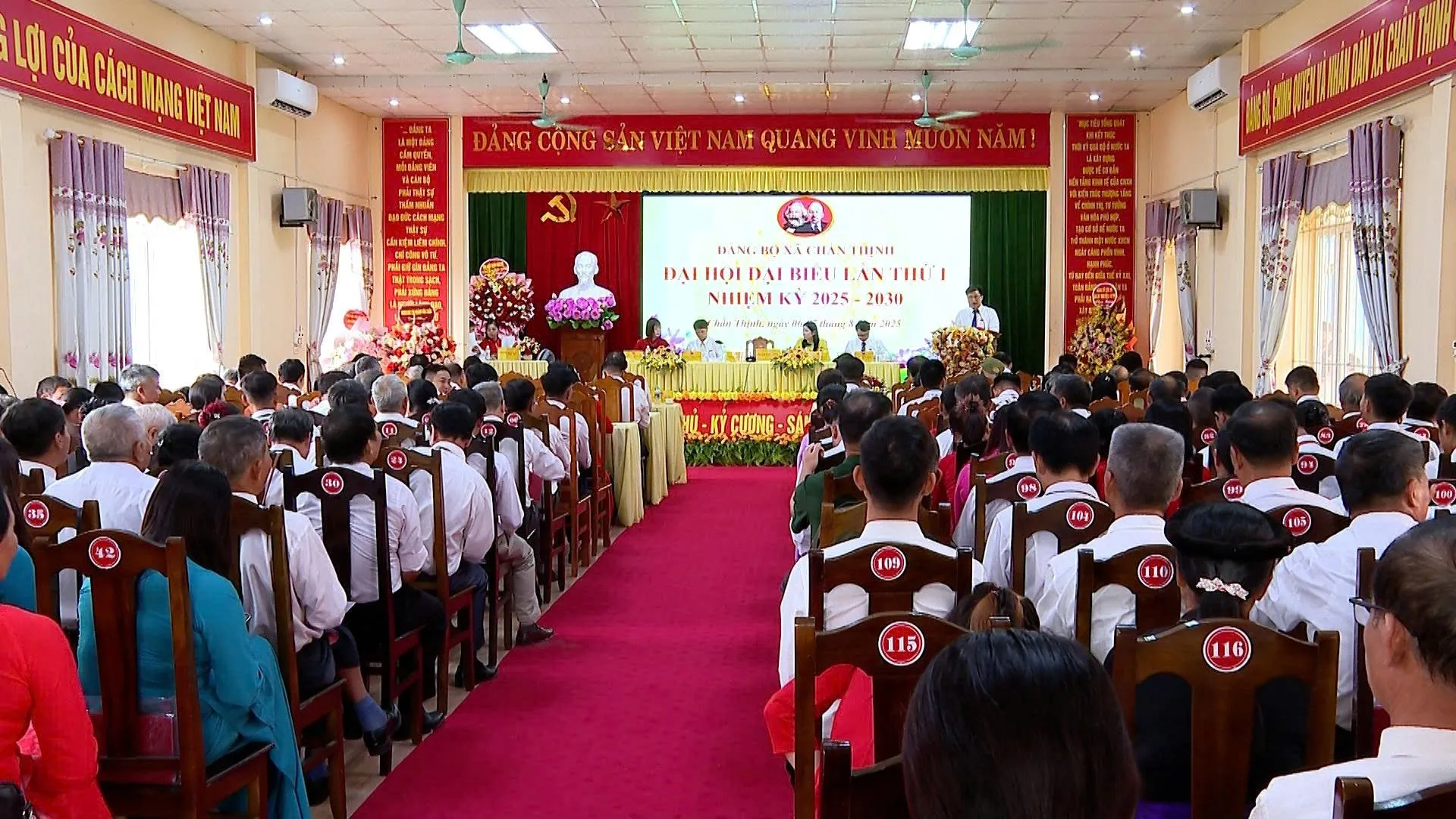 Quang cảnh Đại hội Đảng bộ xã Chấn Thịnh, tỉnh Lào Cai – dấu mốc phát triển hạ tầng và xã hội