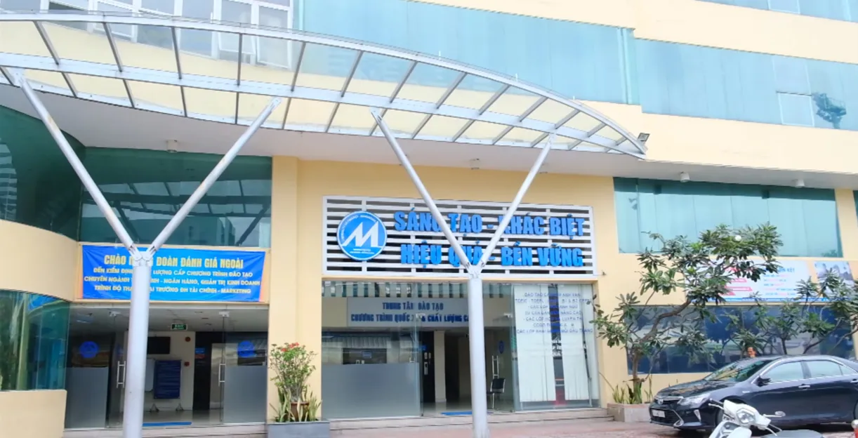 Tòa nhà cơ sở 2C Phổ Quang của UFM