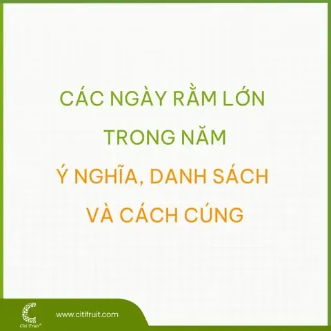 Không khí lễ Phật Đản với lễ đài, cờ hoa và đoàn người chiêm bái
