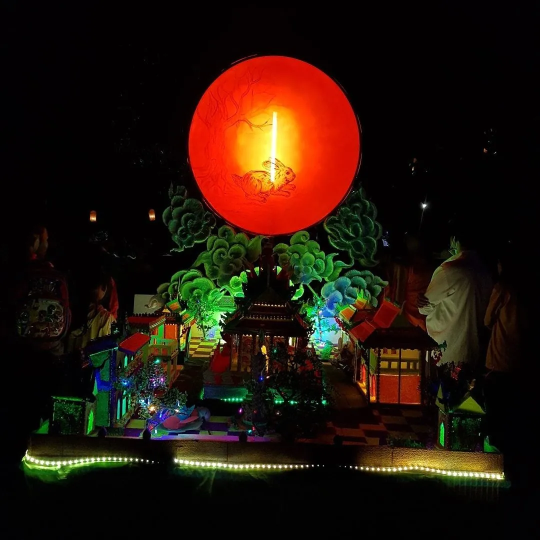 Trăng rằm trong lễ cúng trăng của người Khmer Nam Bộ