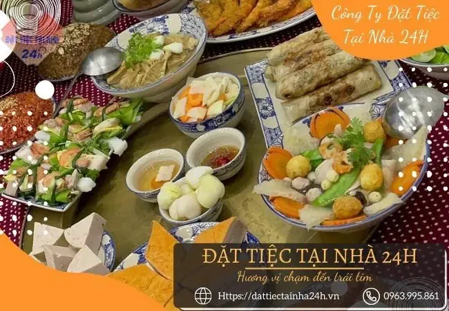 Mâm cúng đám giỗ gồm món luộc, xào, kho, canh, xôi bày biện trang trọng