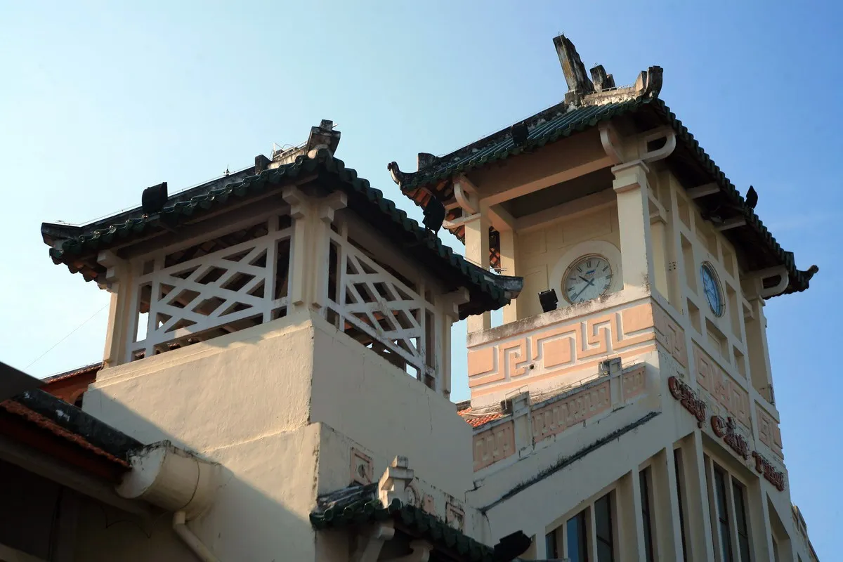 Mái ngói âm dương và chi tiết kiến trúc phương Đông đặc trưng