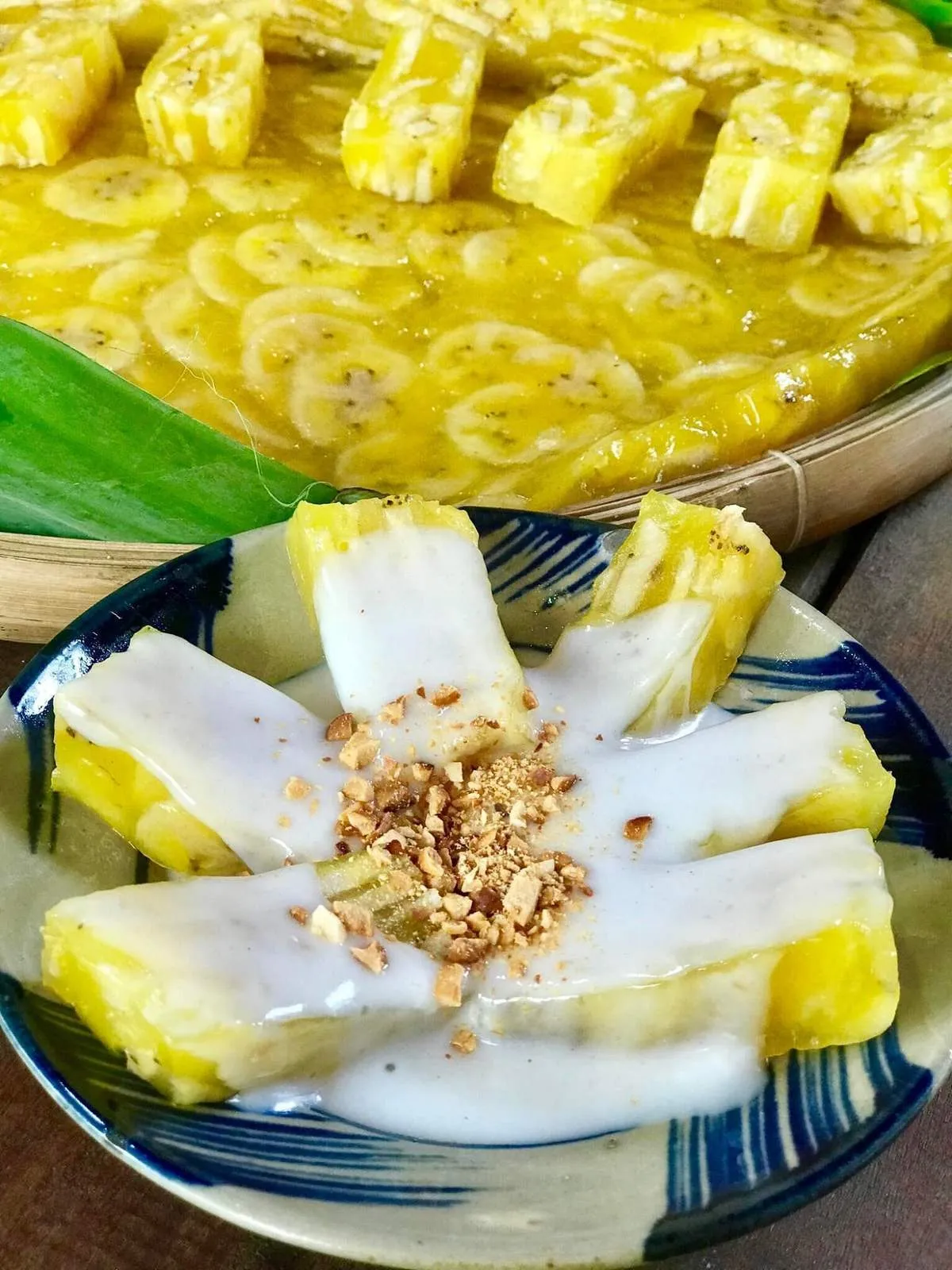 Các món miền Tây dân dã như bánh xèo, cá kho, lẩu mắm được ưa chuộng