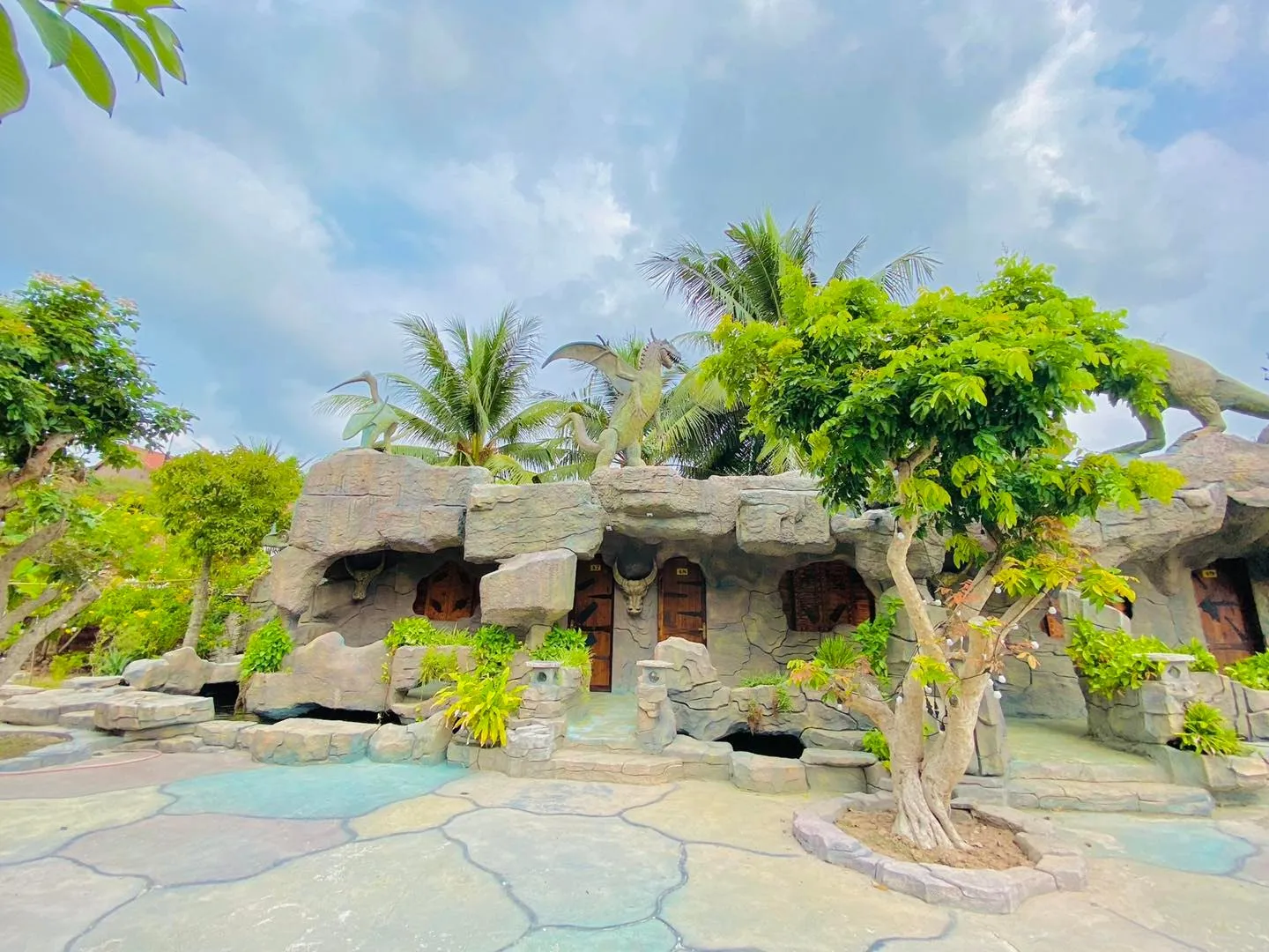 Vườn bonsai và không gian xanh chỉn chu tại Bảo Gia Trang Viên