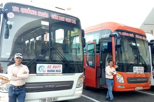 Khoang nội thất xe thuê Quảng Ngãi - Chu Lai, phù hợp gia đình và doanh nhân