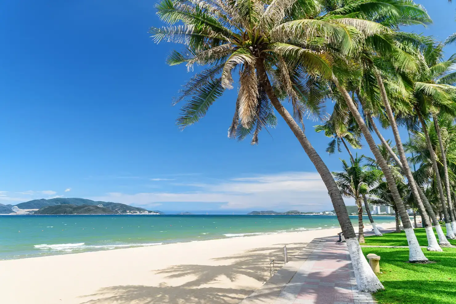 Nha Trang – nơi biển xanh không chỉ để ngắm mà còn để cảm nhận | Nguồn: Traveloka